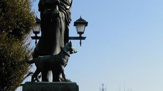 西郷隆盛像からも見える東京スカイツリー、上野公園散策の巻