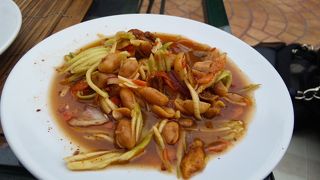 サンデーマーケットの絶品サラダ