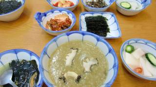 美味しいアワビ粥に朝から癒されます♪ウニスープも美味しいですよ！