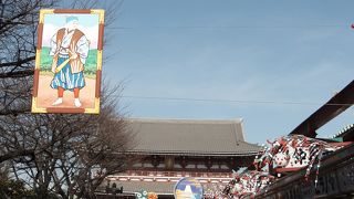 お正月飾りを見ながら歩く仲見世通り、お正月の浅草寺が好き！の巻