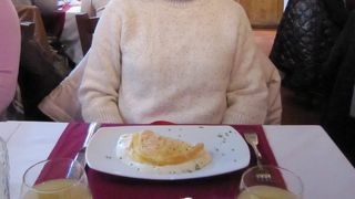 モンサンのオムレツにはケチャップ持参で