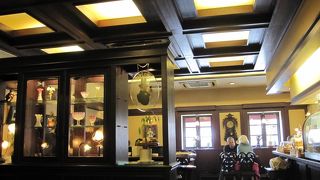 アンティーク調の落ち着いた雰囲気の中でおいしい１杯を