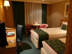 シスル ユーストン 写真