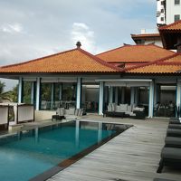 クラブラウンジプール