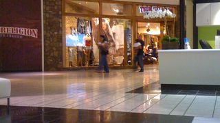 屋上のフードコートがお勧め