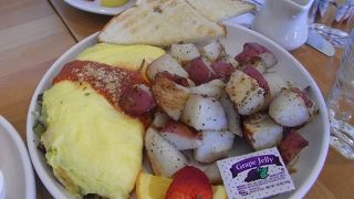 カフェ・カイラのワッフルがオススメ♪