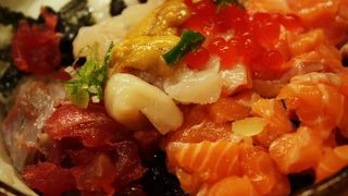 ○ 北新地でランチ 「割烹 秋やま」 の海鮮丼