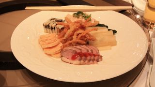 ○ ミシュラン１つ星獲得店 「故宮（コキュウ ）」