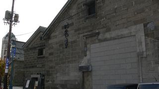 現在は六花亭・小樽運河店となってます。 (六花亭 北の大地美術館 - 小樽・北海道)