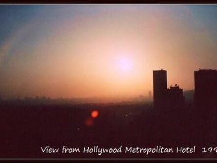 ハリウッド メトロポリタン 写真