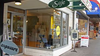 バンクーバー発のブランド