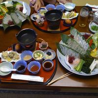 一部ですが、ヘルシーなコラーゲン鍋がメイン