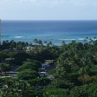 オーシャンビューじゃないけどラナイに出れば海は見えます