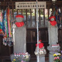 お地蔵様も風情あり