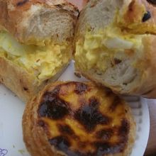 エッグタルトにエッグサンド。たまごだらけやん。