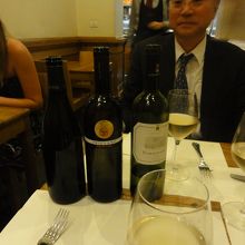 旨いワインが出れば、後の食事が期待できるのは当然