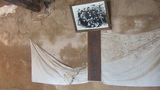 昼食を済ませたレストランと隣り合わせ