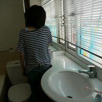 採光で明るく使いやすいバスルーム