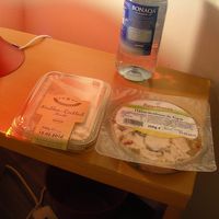 近くに大型スーパーがあり便利