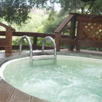 ４〜５人用の露天風呂