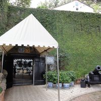 ホテルの入口です。