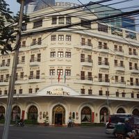 サイゴン川サイドから見た外観