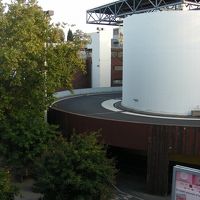 ホテルからの眺め。すぐその脇あたりから駅に入れた記憶がある