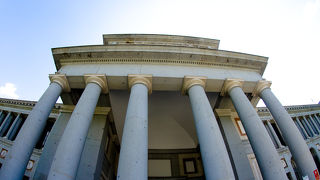 お昼前後はものすごい混んでました