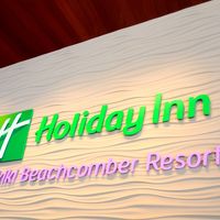 ワイキキの中心で遊ぶならココが一番ですね。