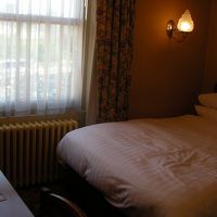 シーツやお布団も一寸良いヤツ