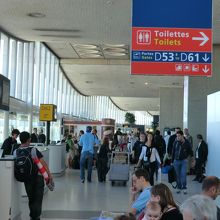 ドゴール空港2D63番スポット周辺