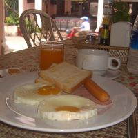 安いですが朝食付です。