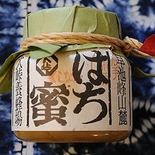 レトロなラベルと包装の大峠養蜂場の蜂蜜