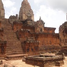 死者を火葬にしたという石槽