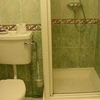 新しめで清潔、広め、機能的