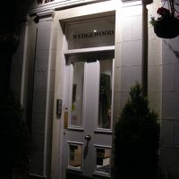 立地も入り口もチョット分かりづらい