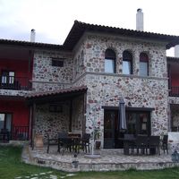 メテオラ側の外観