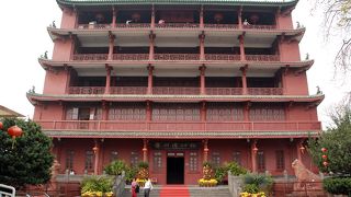 越秀公園の中に佇む旧跡