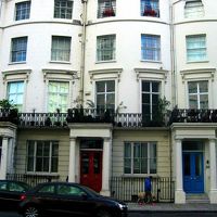 ホテルの目の前の住宅です。