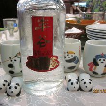 これが売ってる可愛い茶碗２個￥1000箸置き４個￥1000