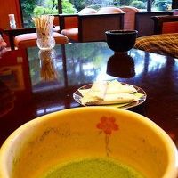 ロビーラウンジで抹茶をいただきました