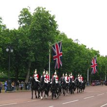 ザ・マルからは、騎兵隊が行進して来ました。