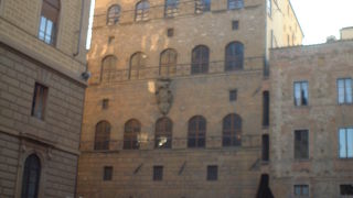 お金持ちのお屋敷