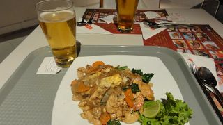 ゆっくりいろいろ食べたいならお勧め！