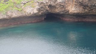 ぽっかり空いた穴