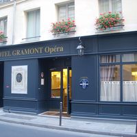 入り口は本当に小さなドア1つという感じなので、通り過ぎそうｗ