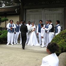 結婚式もやってました♪