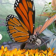 コンサバトリー・オブ・フラワーズにあった巨大昆虫。