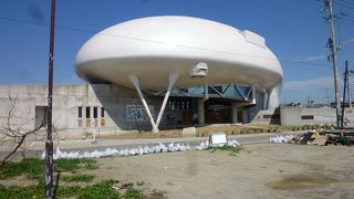 震災のため休館となっています。