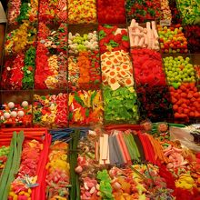 キャンディ類も豊富...カラフル...甘そう〜♪